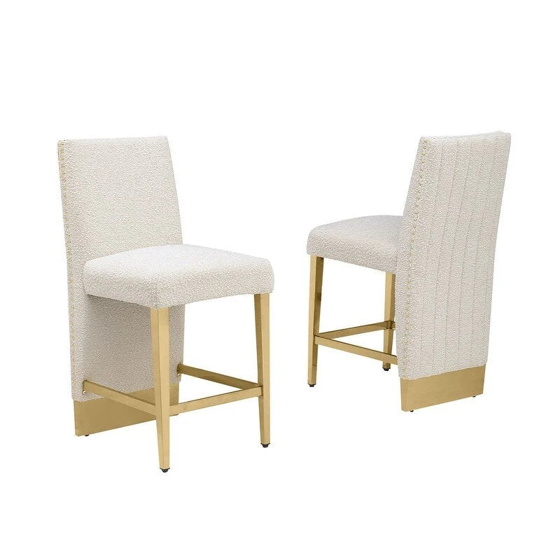 Chaise plissée avec bordure de clous chromés « Best Quality Furniture » - S.O.