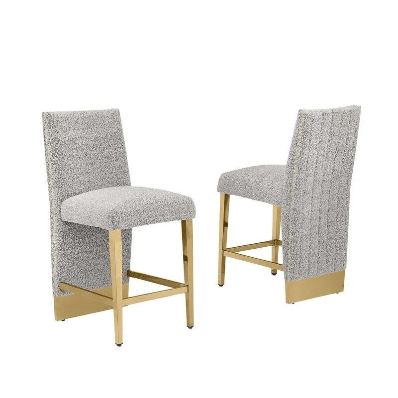 Chaise plissée avec bordure de clous chromés « Best Quality Furniture » - S.O.