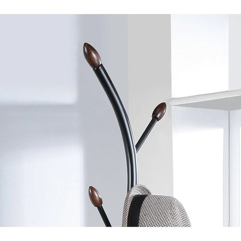 Porte-manteau sur pied moderne en métal noir et noyer pour l'organisation et le rangement de l'entrée